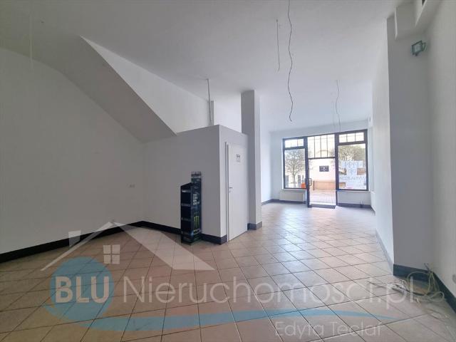 Na wynajem przestronny lokal usługowy 140 m² w centrum Głogowa