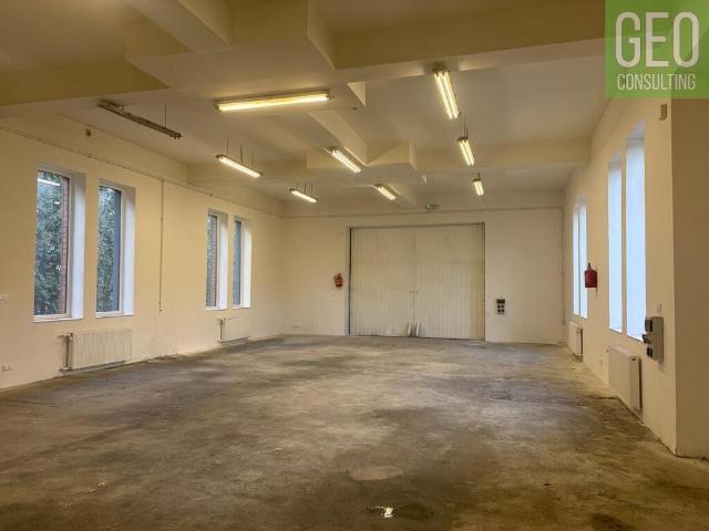 Lokal usługowy 200 m² przy DK 94 w Krakowie polecam!