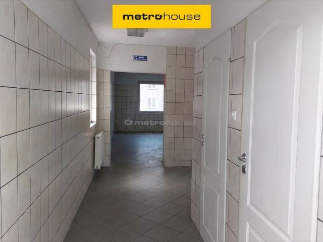 Lokal usługowy 32,8 m² z niezależnym wejściem polecam!