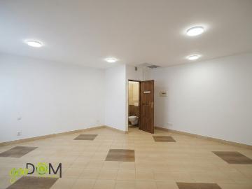 Lokal usługowy 32 m² z niezależnym wejściem w Chełmie