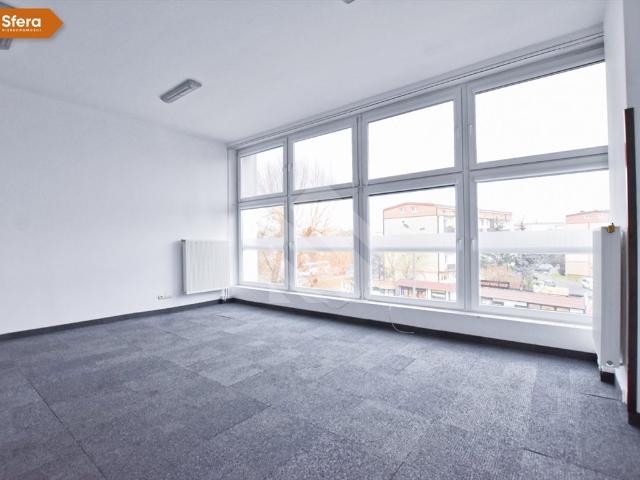 Lokal usługowy 38,7 m2 z parkingiem, biuro, usługi
