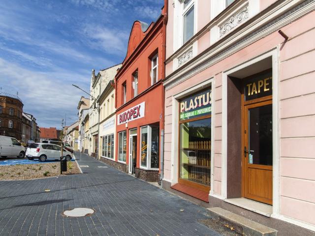 Lokal usługowy w centrum Lubska, parter, witryna