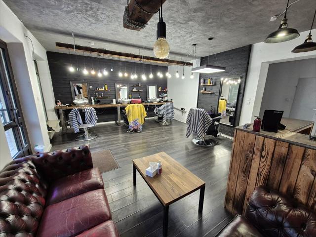 Lokal usługowy z najmem, klimatyzacja, piwnica, 86 m2