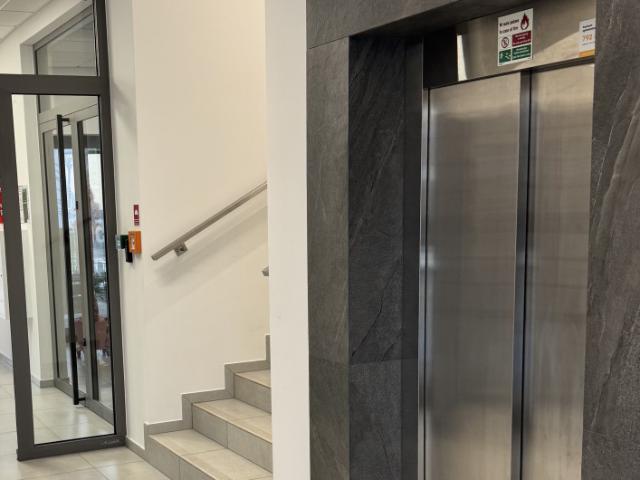 Lokal wynajmę, Niepołomice, 105 m2, cena: 10 500 zł