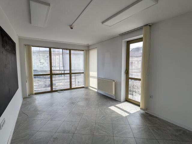 Lokal wynajmę, Rzeszów, ścisłe Centrum, 100 m2, cena: 5 500 zł
