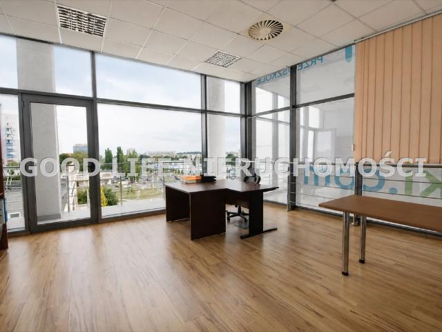 Lokal biurowy 146 m² Rejtana, Rzeszów z parkingiem