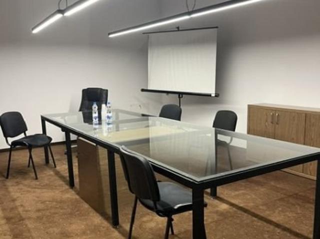 Lokal biurowy 165 m² klimatyzacja, recepcja, parking