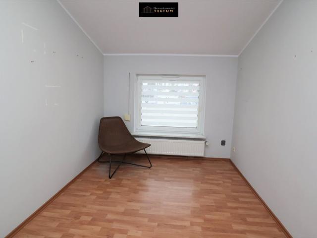Lokal biurowy 11,3 m² w centrum Wągrowca polecam