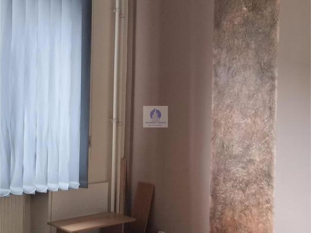 Lokal biurowy 25,7 m² blisko metra Świętokrzyska polecam!