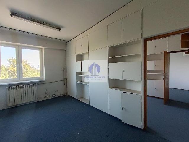 Lokal biurowy 28,2 m² w Warszawie Włochy polecam