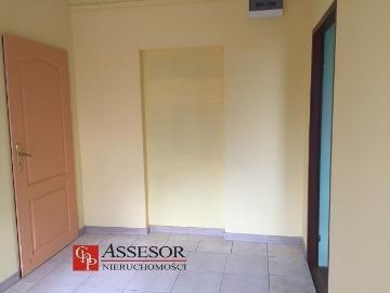 Lokal biurowy 33 m2 z witryną, monitoring, ogrzewanie