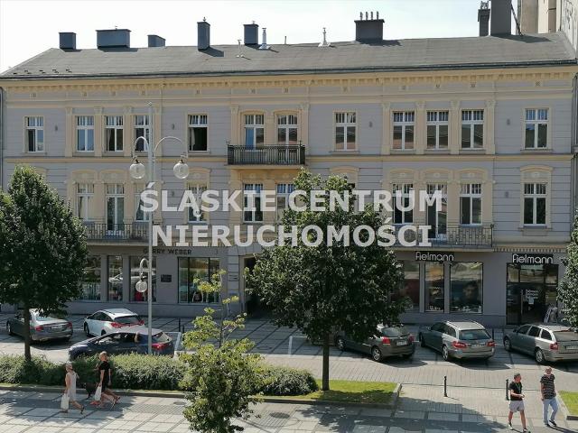 Lokal biurowy 33 m² z balkonem w centrum Częstochowy