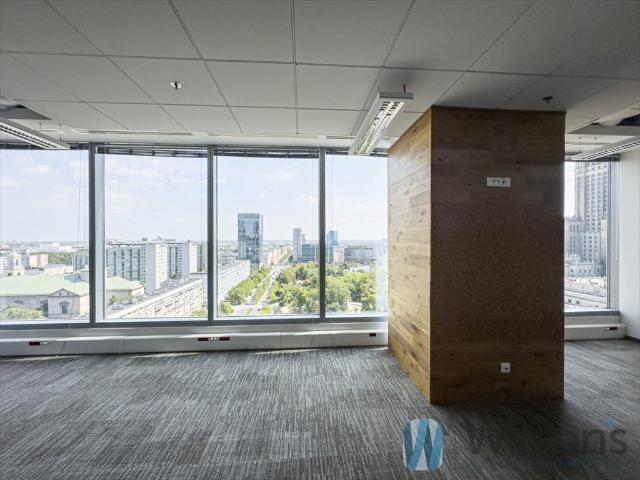 Lokal biurowy 420 m2 w prestiżowym wieżowcu Warszawa
