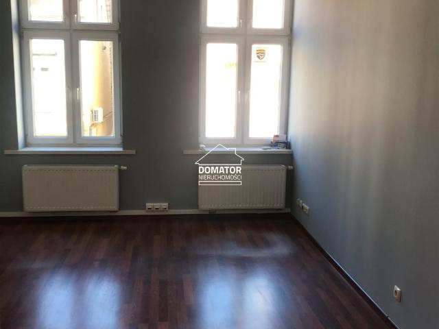 Lokal biurowy 65 m2 w centrum Bydgoszczy, odnowiona kamienica