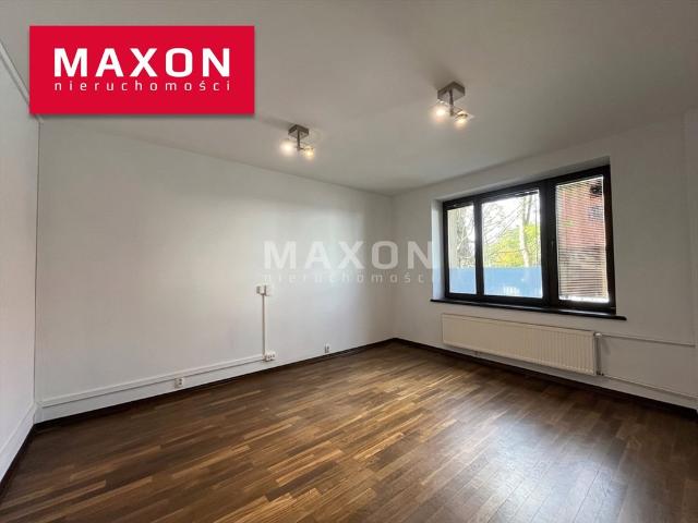 Lokal biurowy 60 m² z ogrodem, parkingiem polecam