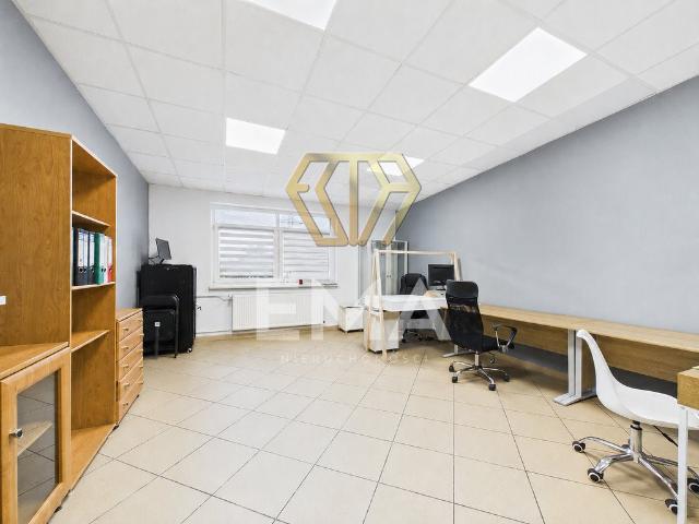 Lokal biurowo usługowy 24 m² z ogrzewaniem i wodą