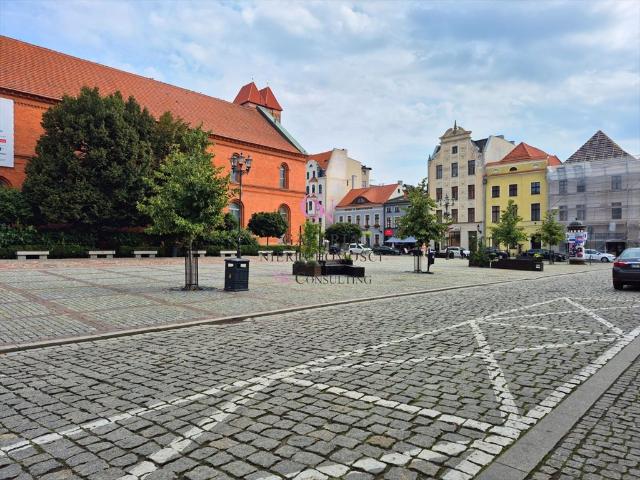 Lokal gastronomiczny 62 m2 w zabytkowej kamienicy Toruń