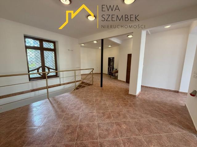 Lokal gastronomiczny 190 m² z witrynami Kazimierz pełna kuchnia