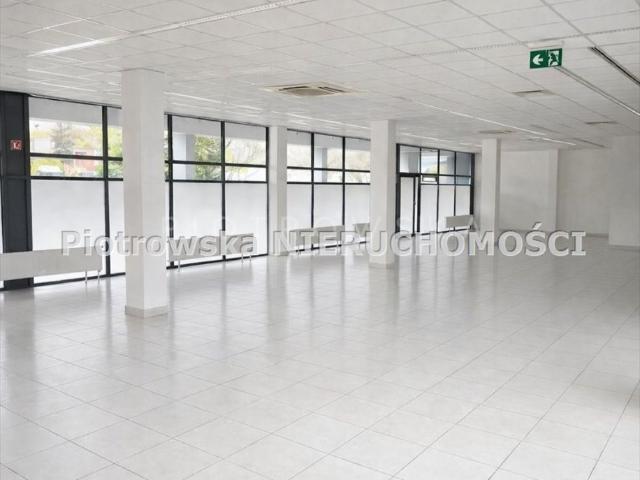 Lokal handlowo usługowy 300 m² z witryną w Zduńskiej Woli zapraszam