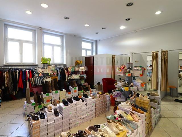 Lokal handlowo usługowy w centrum Opola z dużymi witrynami