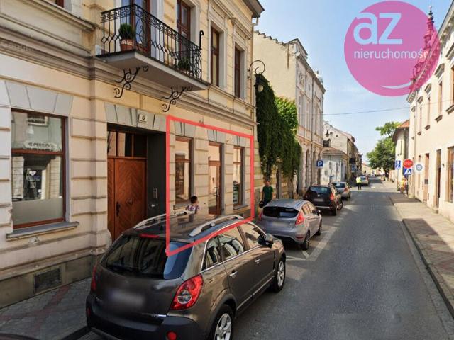 Lokal handlowo usługowy w zabytkowej kamienicy, 198 m² polecam!