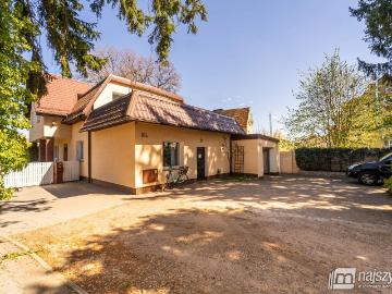 Lokal sprzedam, Płoty, Centrum, 216 m2, cena: 1 090 000 zł