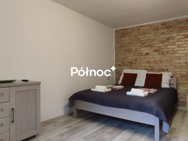 Lokal sprzedam, SERPELICE,, 3190 m2, cena: 4 999 999 zł