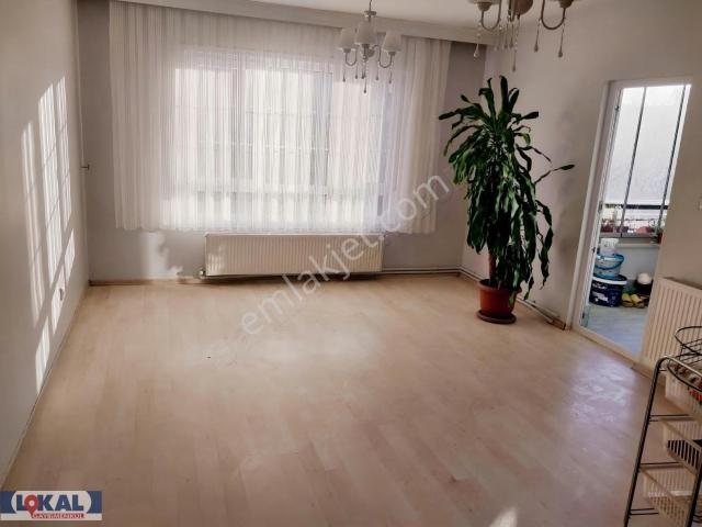 Lokal'den, Mutlukent Bulvarı Üzerinde, 2+1 Daire