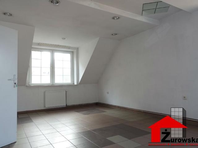 Lokale na wynajem w centrum Strzelec Opolskich – od 20 m2