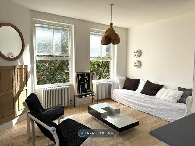 Loraine Mansions, London N7, 3 bed flat to rent, £4,500 pcm | PrimeLocation