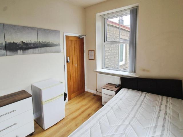 Lord Street, Lancashire BB8 House share to rent £500 pcm £115 pw