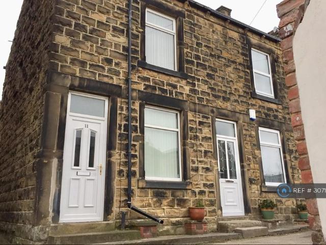 Lords Buildings, Morley, LS27 1 bed terraced house to rent £750 pcm £173 pw