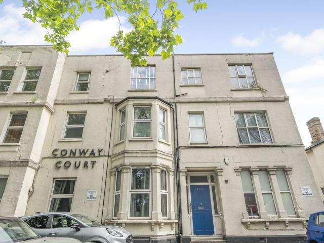 Lordship Lane, Dulwich, London, SE22 2 bed flat to rent £2,450 pcm £565 pw