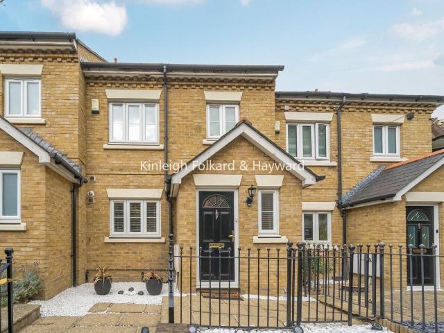 Lordship Lane, East Dulwich, London SE22, 3 bed terraced house to rent, £3,100 pcm | PrimeLocation