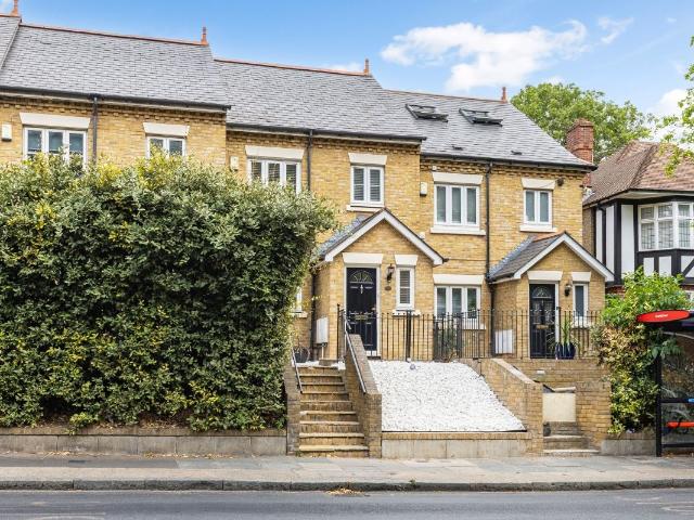 Lordship Lane, London SE22, 3 bed terraced house to rent, £3,250 pcm | PrimeLocation