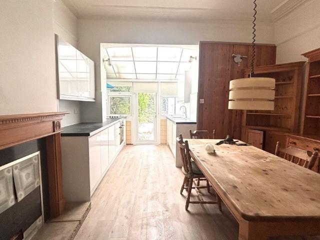 Lordship Lane, London SE22, 4 bed semi detached house to rent, £5,000 pcm | PrimeLocation