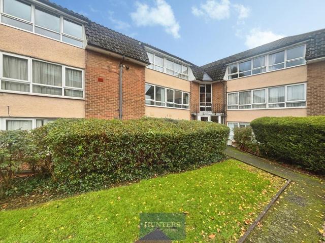 Lordswood Road, Birmingham 2 bed apartment to rent £1,150 pcm £265 pw