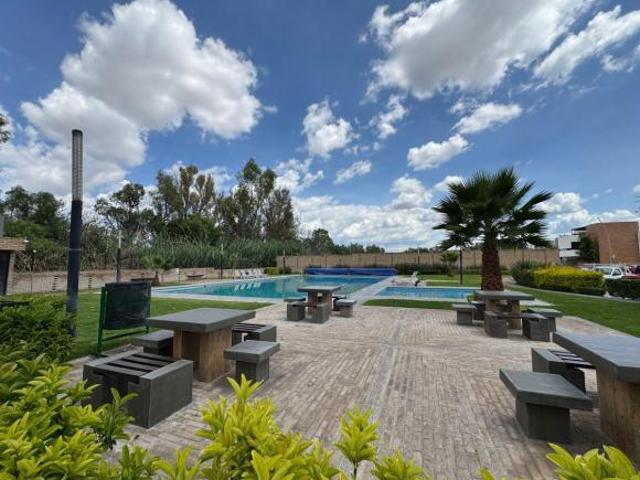 Loretta Residencial Casa en Venta