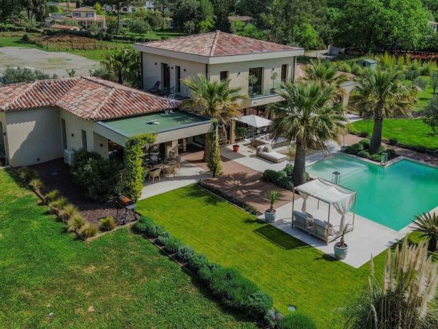 Lorgues, Elegante Villa De Prestige Avec Suites Et Piscine 240m² Lorgues