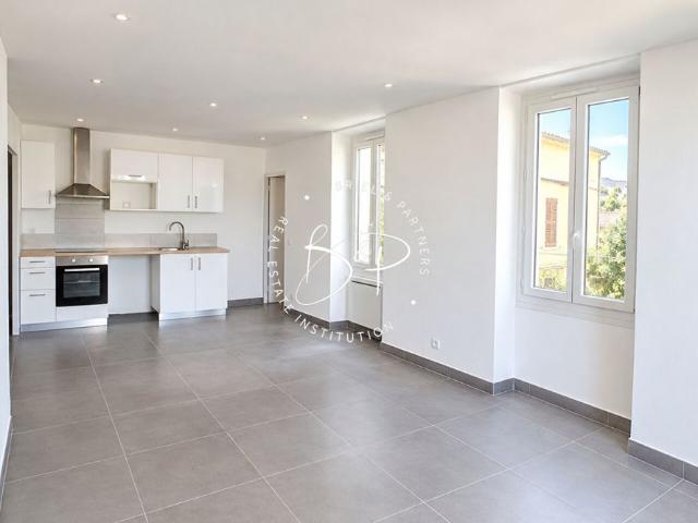 LORGUES T3 lumineux 2 chambres à deux pas des commerces