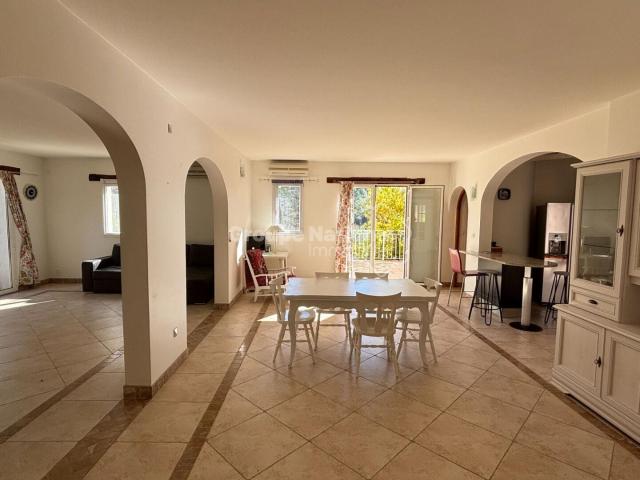 Lorgues Villa 4 chambres 167m2 Piscine Garage 167m² Lorgues