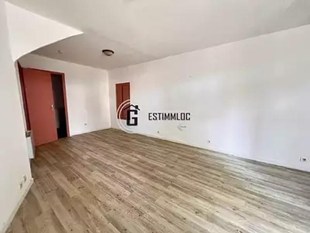 Lorgues 83510 Location appartement 1 pièce t1