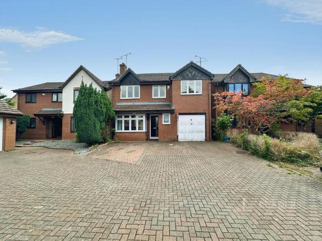 Lorimer Close, Luton, Bedfordshire, LU2 4 bed detached house to rent £2,100 pcm £485 pw