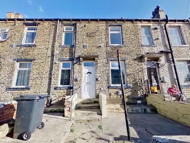 Loris Street, Bradford BD4, 2 bed terraced house to rent, £725 pcm | PrimeLocation