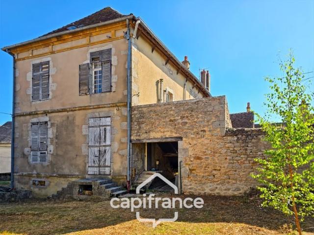 Lormes Morvan – Ancien hôtel particulier du Xviiiᵉ siècle. 780m² Lormes