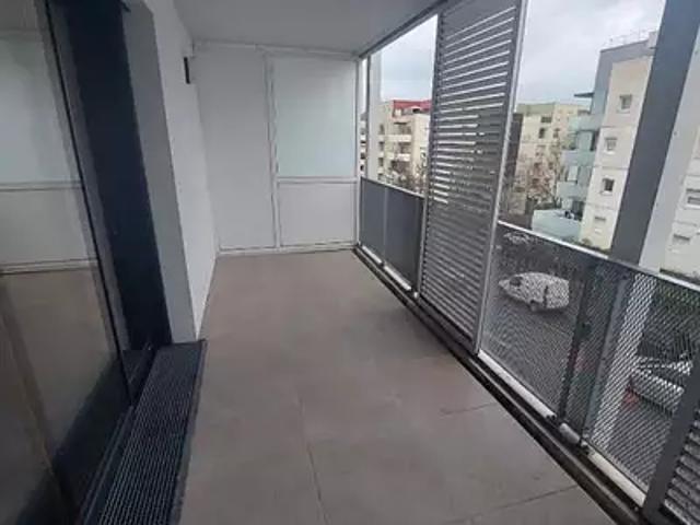 Lormont 33310 Location appartement 5 pièces t5 terrasse cave