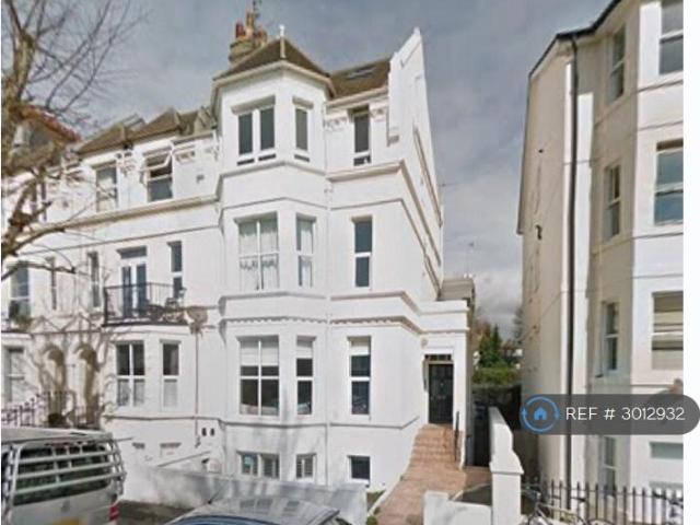 Lorna Road, Hove, BN3 2 bed flat to rent £1,750 pcm £404 pw