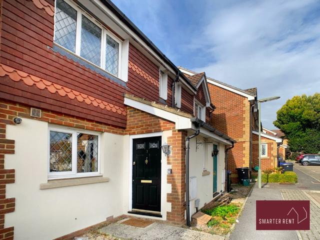 Lorne Gardens, Woking GU21, 3 bed terraced house to rent, £4,200 pcm | PrimeLocation