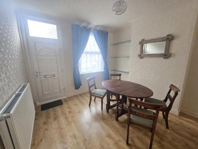 Lorne Road, Leicester 2 bed terraced house to rent £1,200 pcm £277 pw