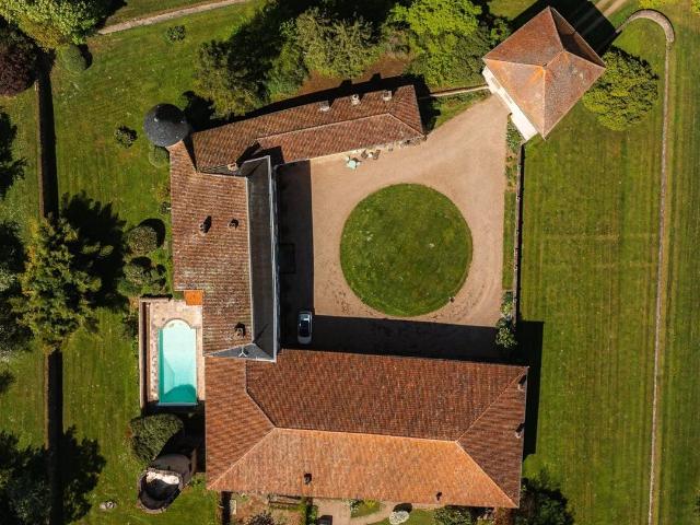 Lorraine, aux portes du Luxembourg, petit château classé & i. 650m² Lorry Mardigny